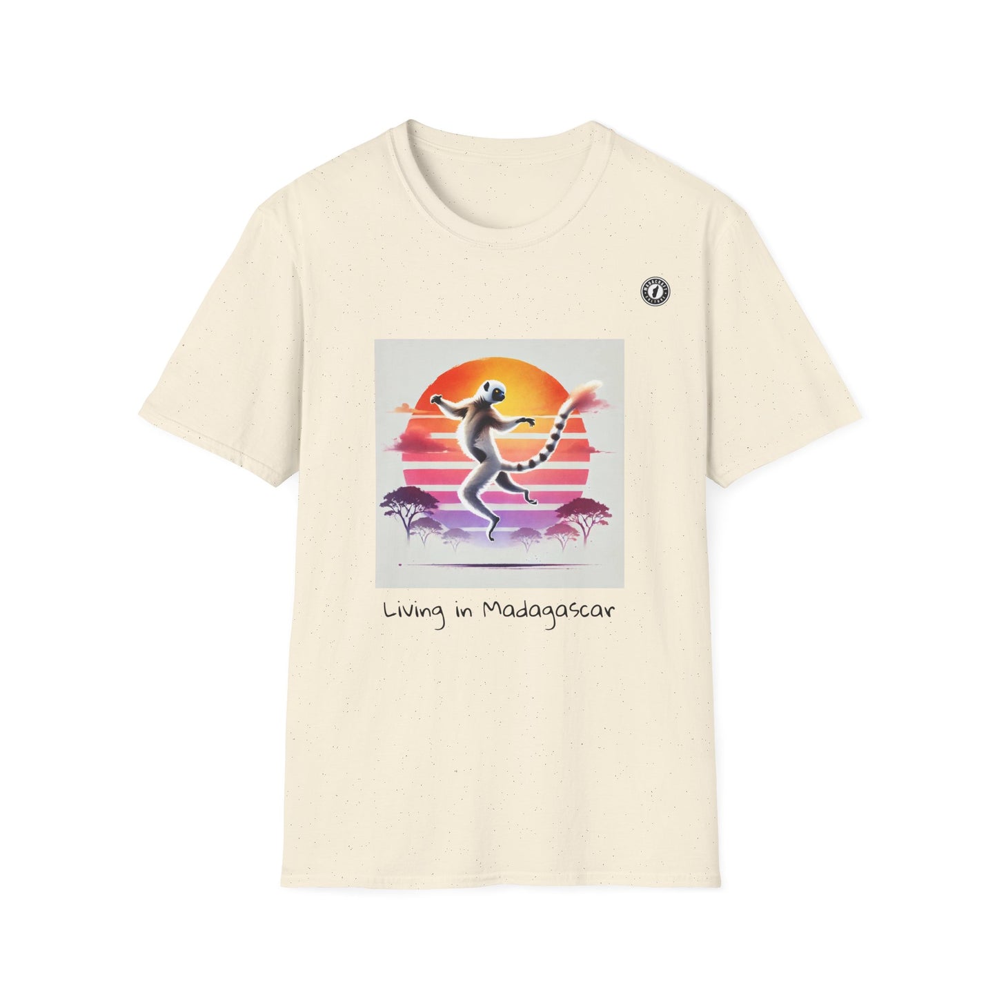 T-Shirt Maki Sifaka Sunset – L’Esprit Libre de Madagascar