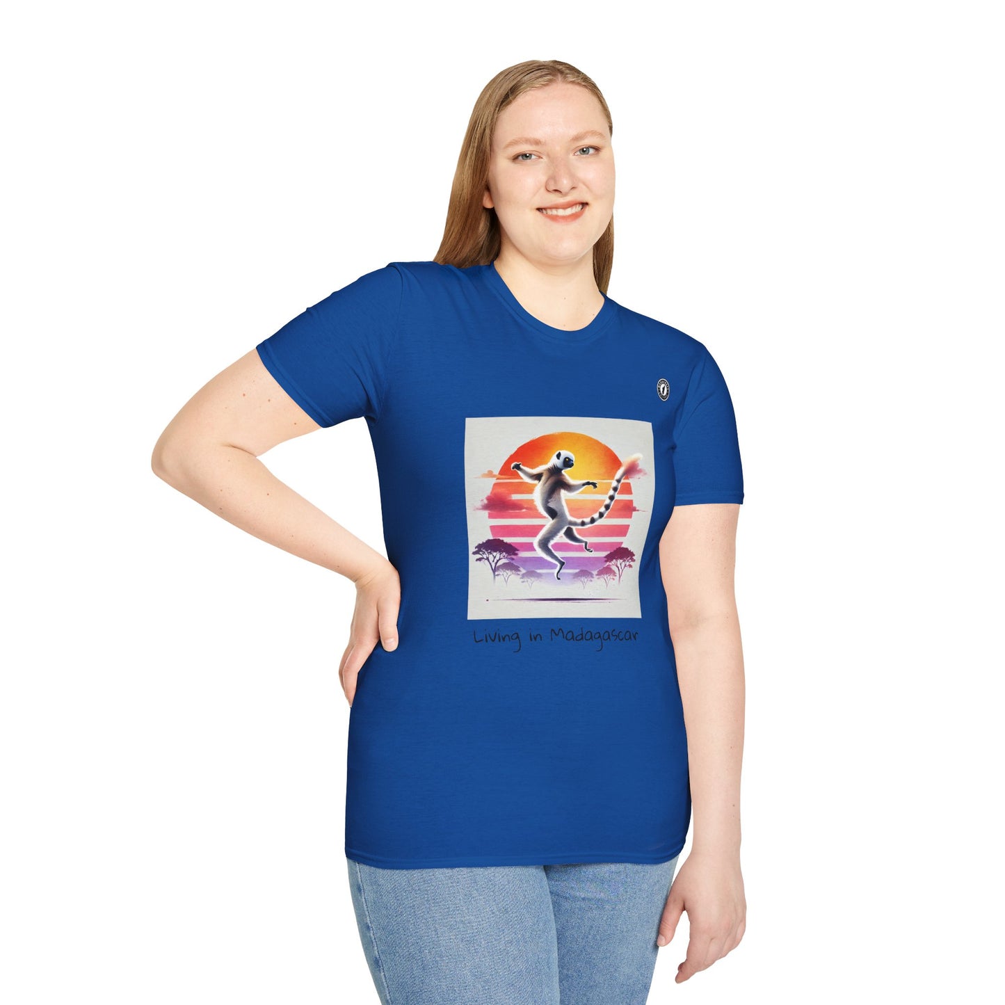 T-Shirt Maki Sifaka Sunset – L’Esprit Libre de Madagascar