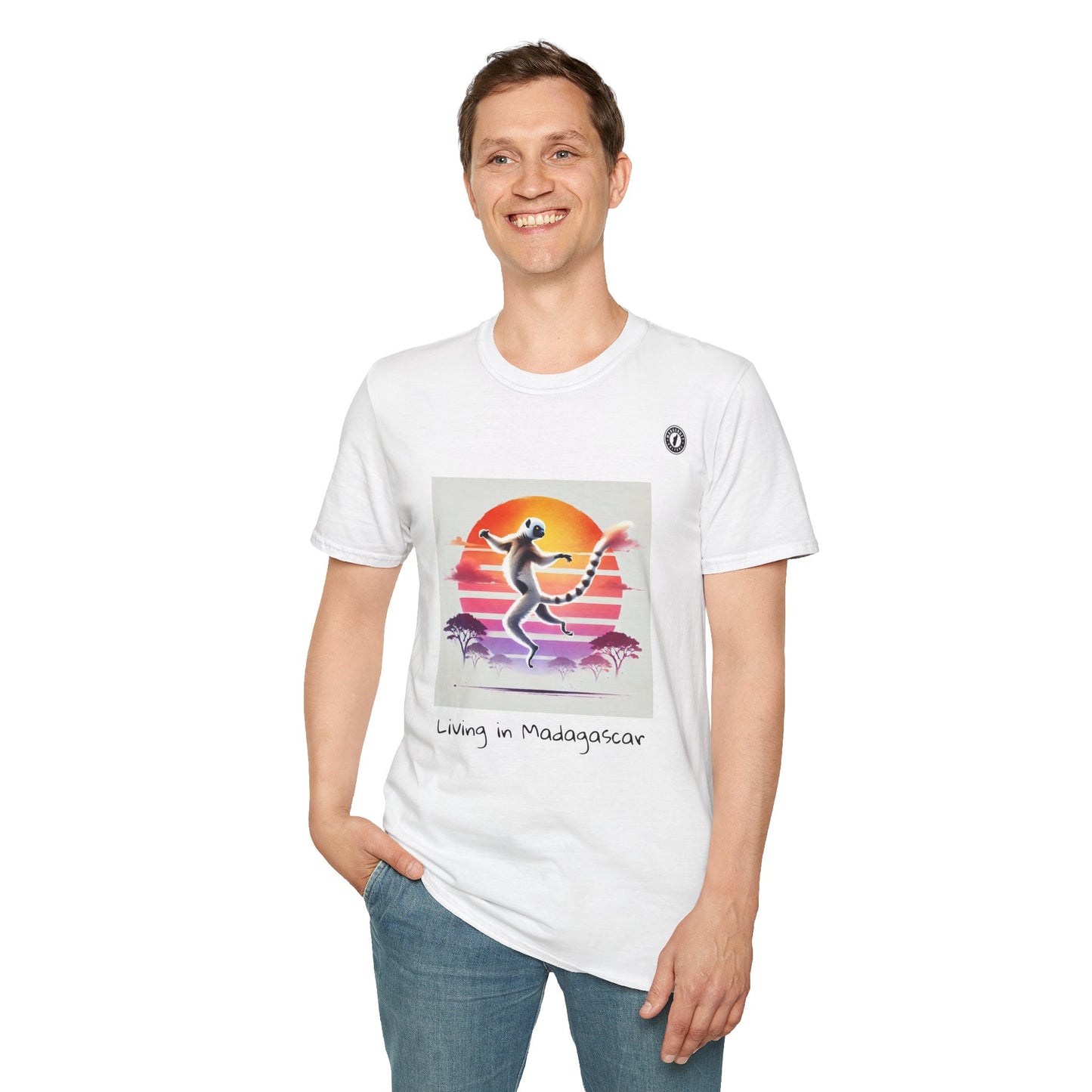 T-Shirt Maki Sifaka Sunset – L’Esprit Libre de Madagascar
