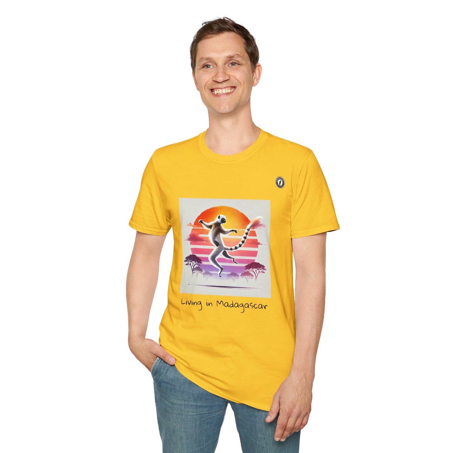 T-Shirt Maki Sifaka Sunset – L’Esprit Libre de Madagascar