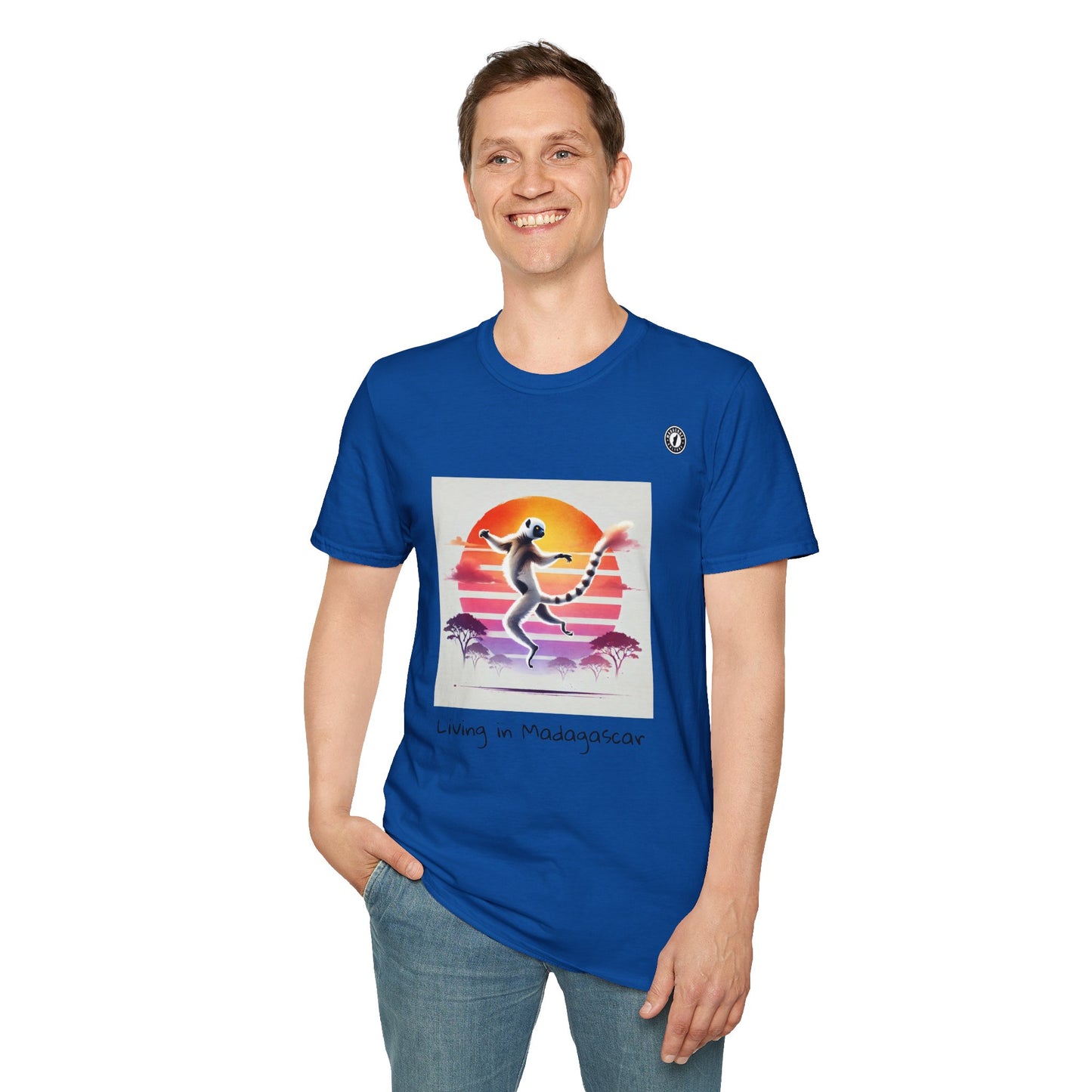 T-Shirt Maki Sifaka Sunset – L’Esprit Libre de Madagascar