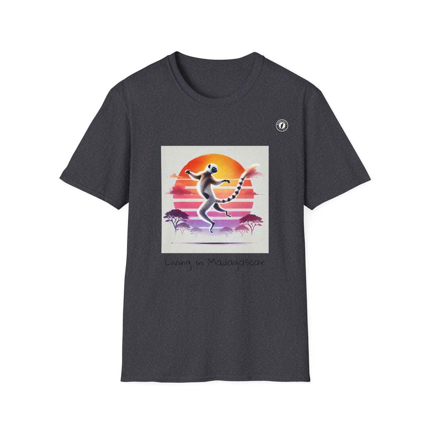 T-Shirt Maki Sifaka Sunset – L’Esprit Libre de Madagascar