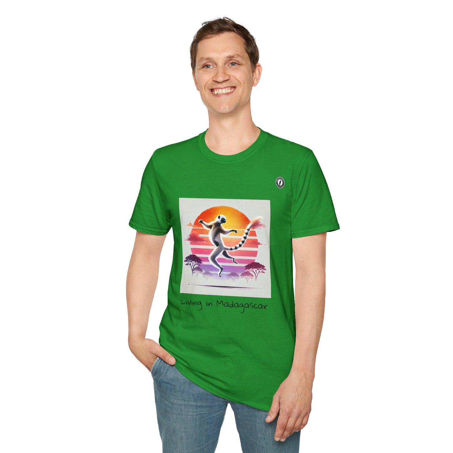 T-Shirt Maki Sifaka Sunset – L’Esprit Libre de Madagascar