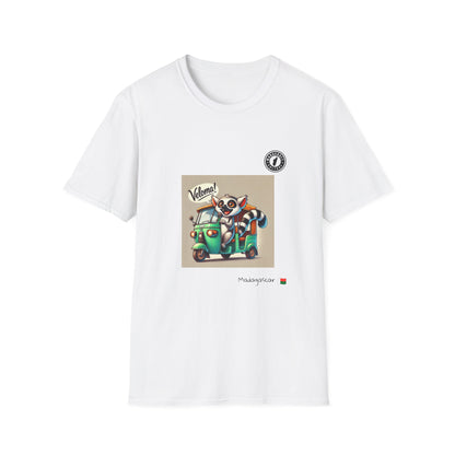 T-Shirt Unisex Maki Tuk-Tuk – Aventure Nocturne à Madagascar
