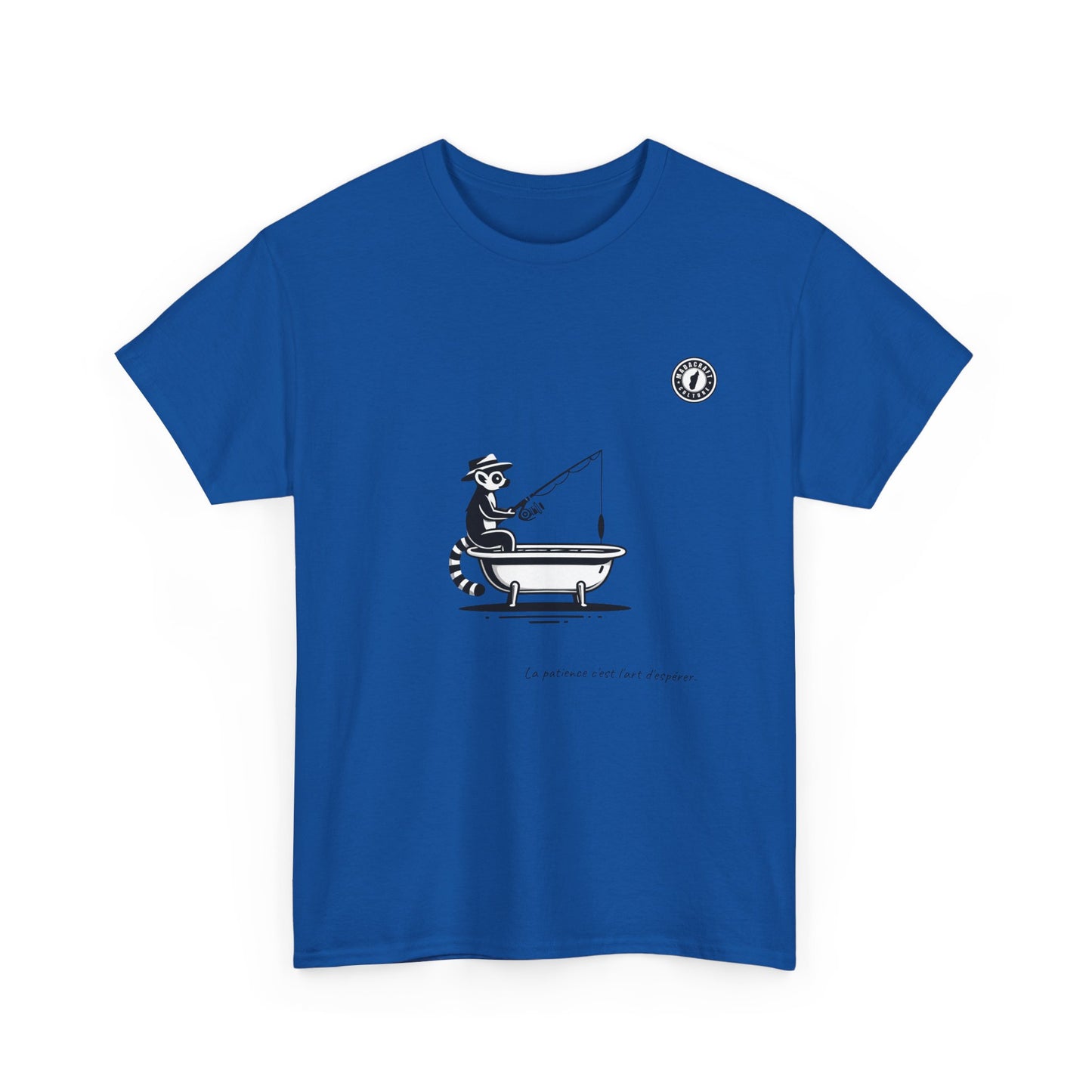 T-Shirt Lémurien Pêcheur – L’Art de la Patience 🎣