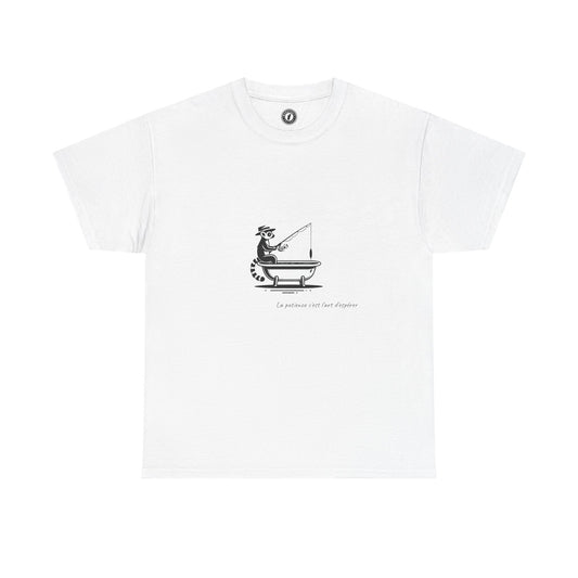 T-Shirt Lémurien Pêcheur – L’Art de la Patience