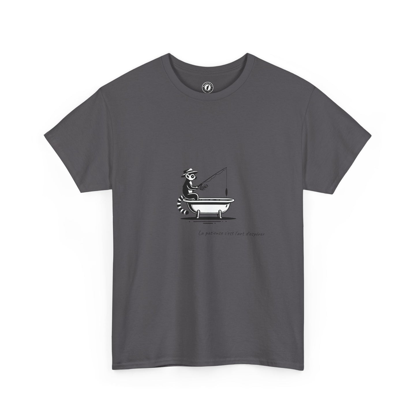 T-Shirt Lémurien Pêcheur – L’Art de la Patience