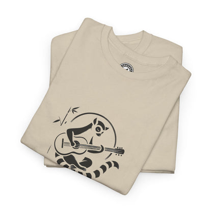 T-Shirt "Mozika" - Laissez-vous Envoûter par le Rythme Malgache
