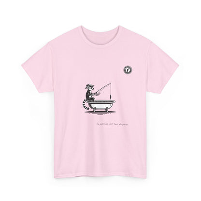 T-Shirt Lémurien Pêcheur – L’Art de la Patience 🎣