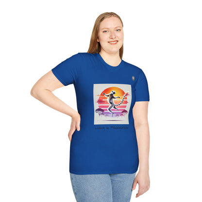 T-Shirt Maki Sifaka Sunset – L’Esprit Libre de Madagascar