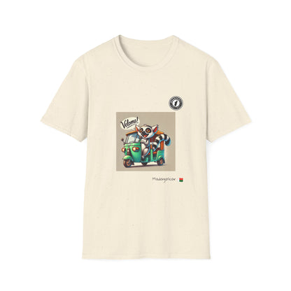 T-Shirt Unisex Maki Tuk-Tuk – Aventure Nocturne à Madagascar